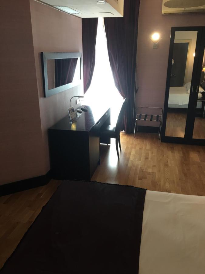 Mh Design Hotel Neapol Zewnętrze zdjęcie