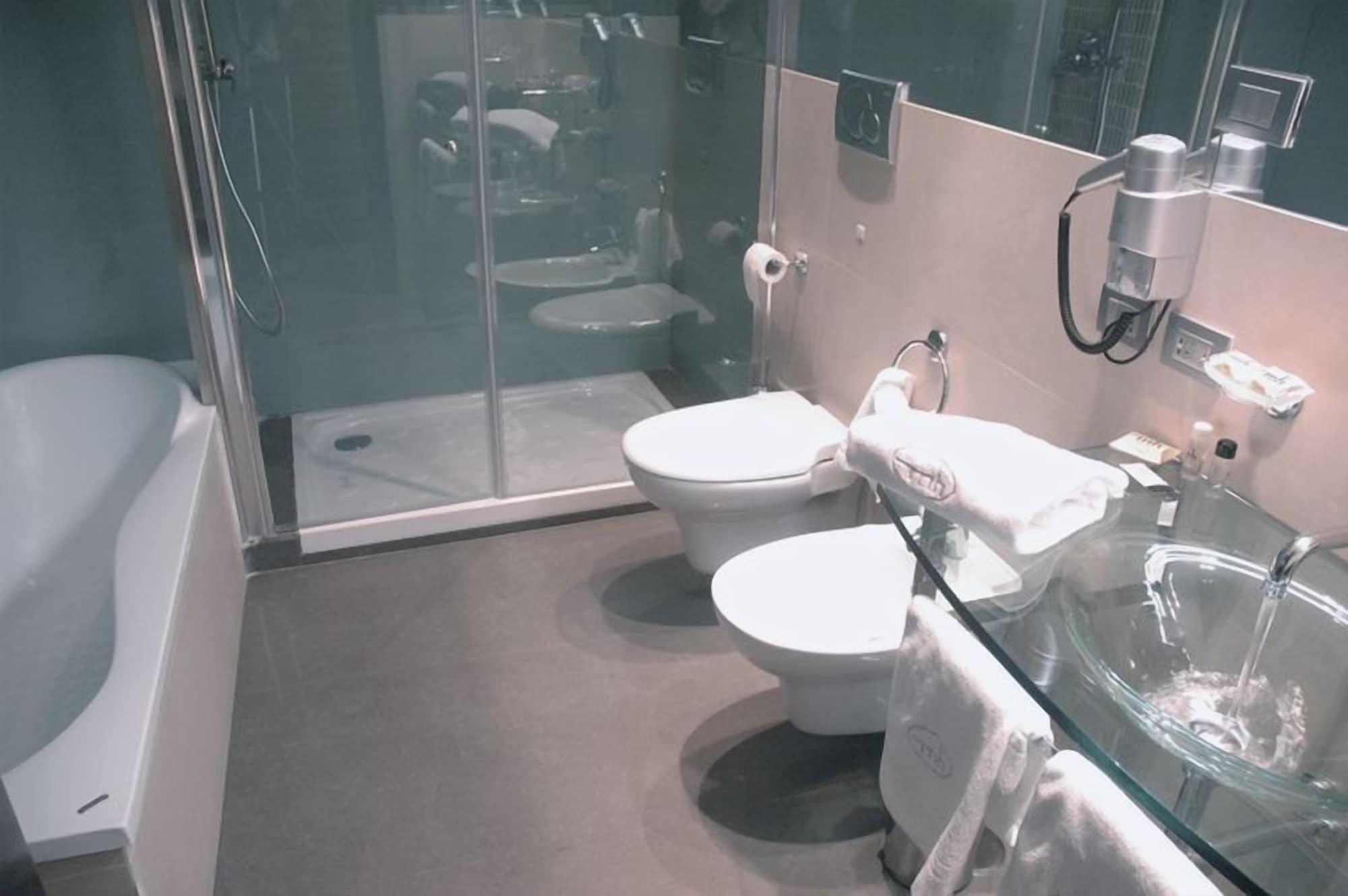 Mh Design Hotel Neapol Zewnętrze zdjęcie