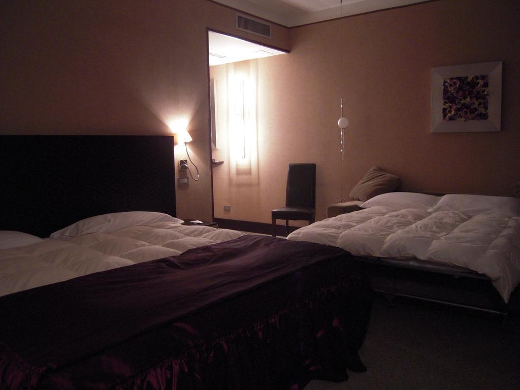 Mh Design Hotel Neapol Zewnętrze zdjęcie