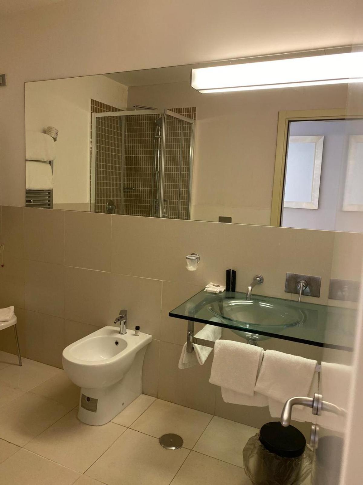 Mh Design Hotel Neapol Zewnętrze zdjęcie